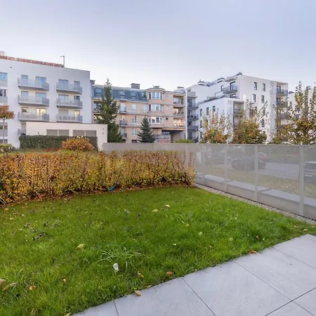 Koscielna With Free Parking